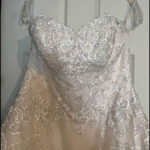 Wedding dress